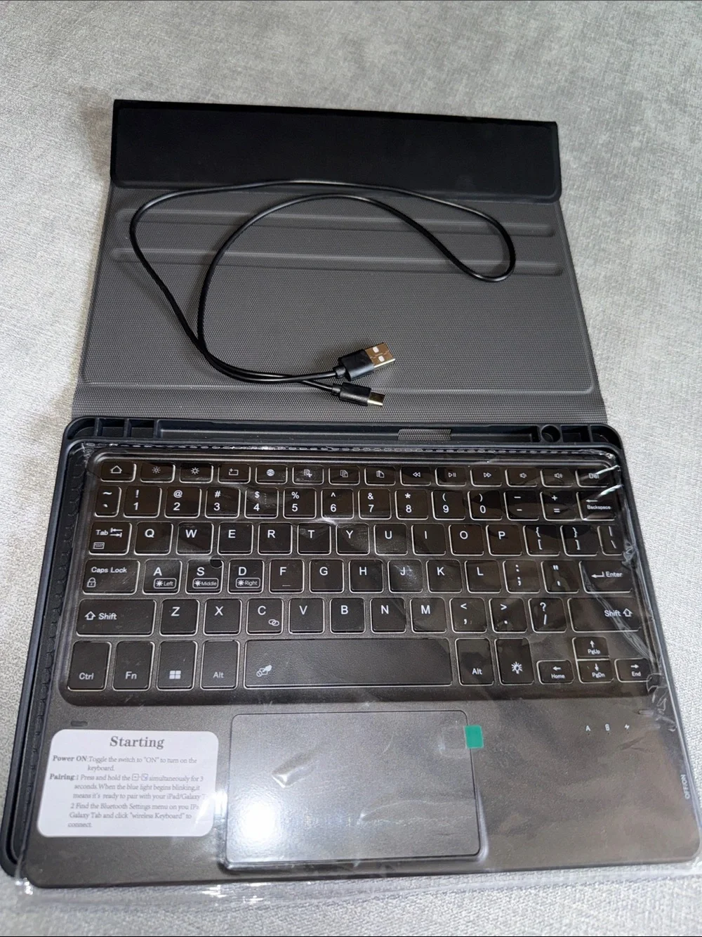 Black Detachable Bluetooth Keyboard for Tablets and Case